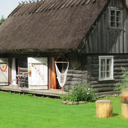Aavikunurga Country house *